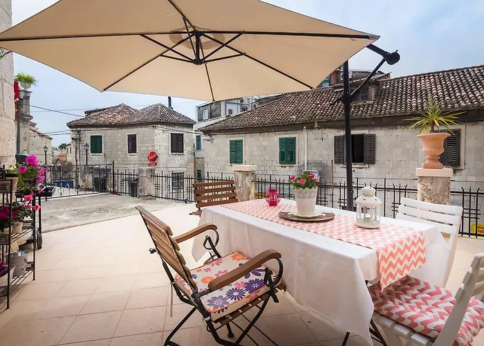 Phoenix Studio Split