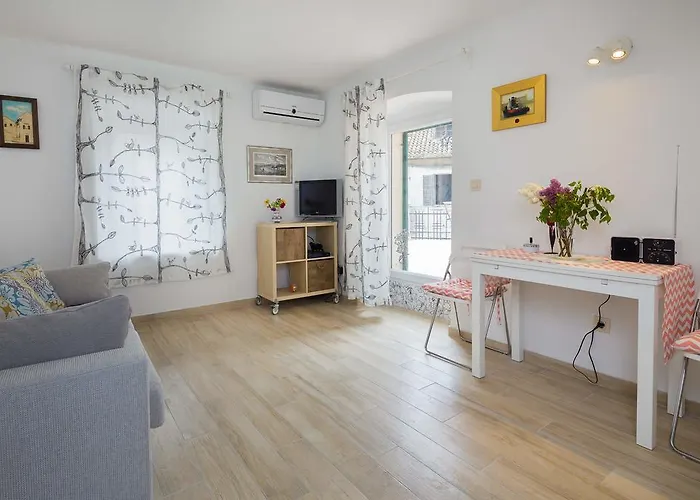 Phoenix Studio Split